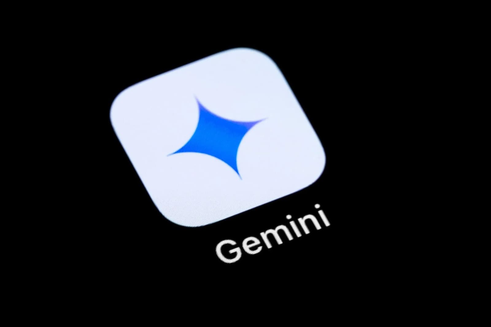 Gemini cuts models from the free plan and AI Plus loses Pro