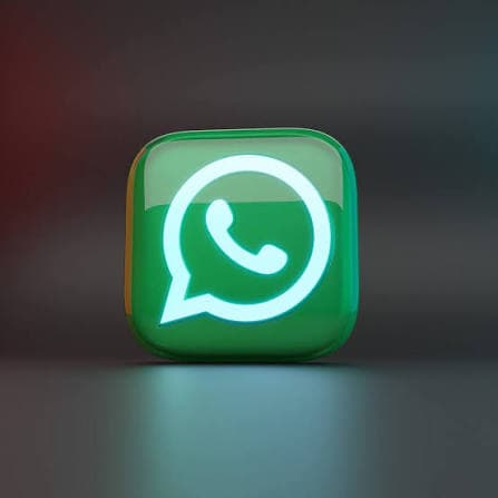 WhatsApp brings scheduling to iOS a week after Android